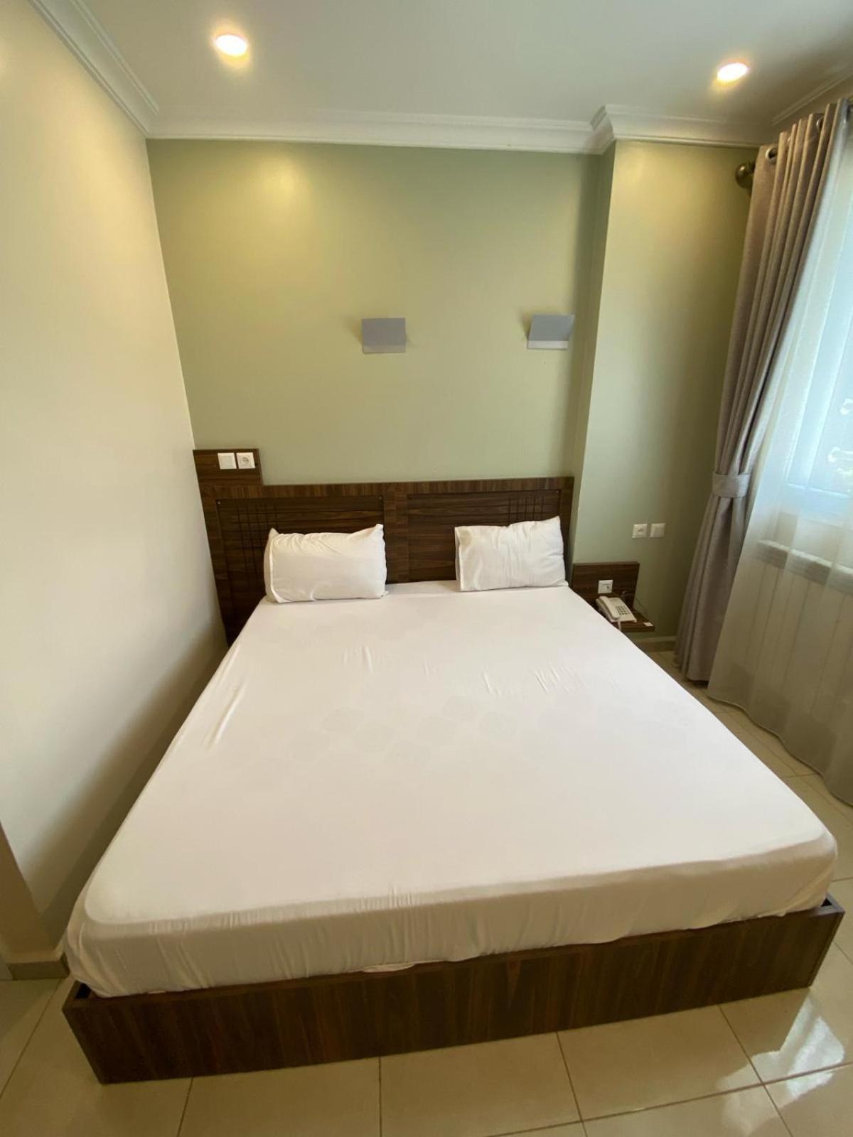 Hotel Borsa Saint-Arnaud المظهر الخارجي الصورة